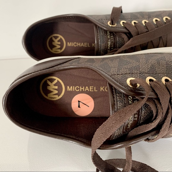 Michael Kors Signature Sneakers - Picture 13 of 13